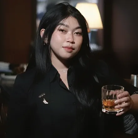 Amelia Tri juliyanti’s avatar