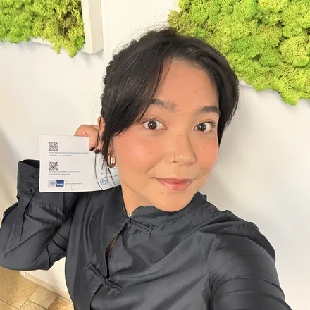 Veriza Adera Pratiwi&rsquo;s avatar