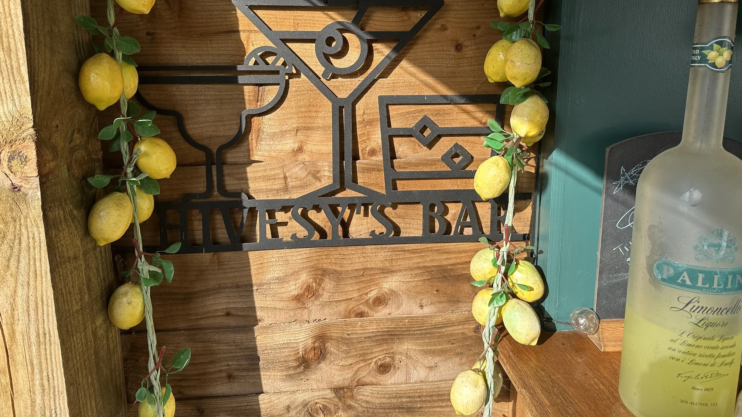 Gareth Hives header image