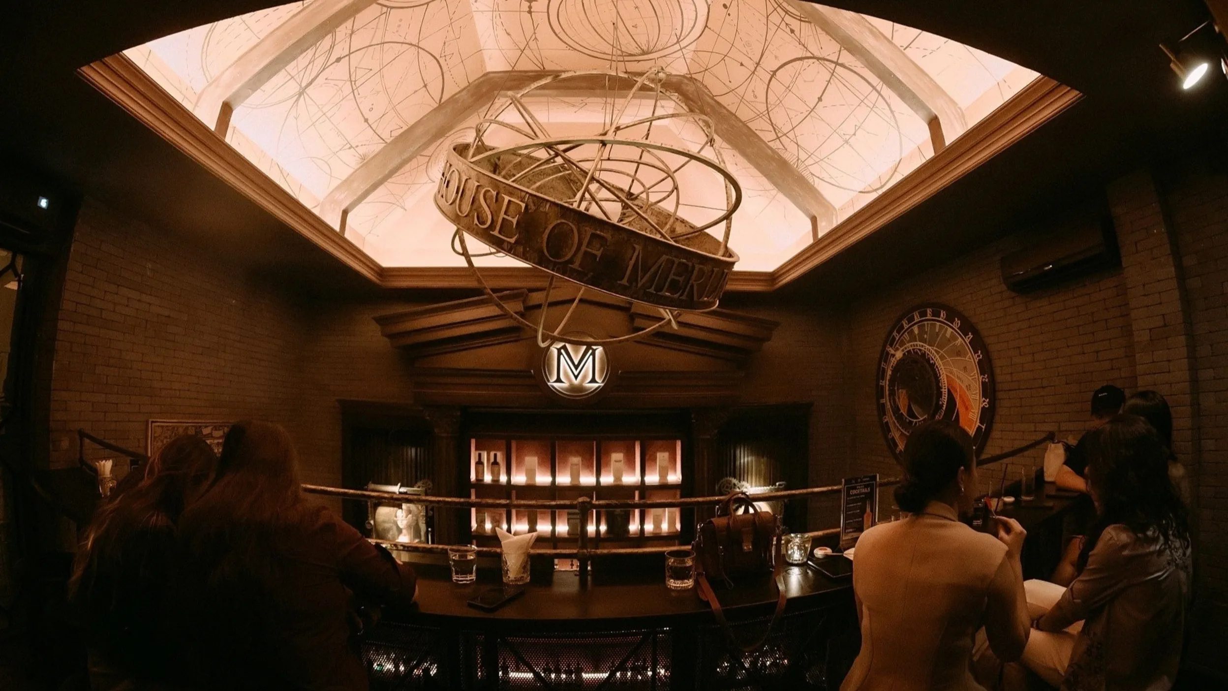 Trân Huỳnh header image